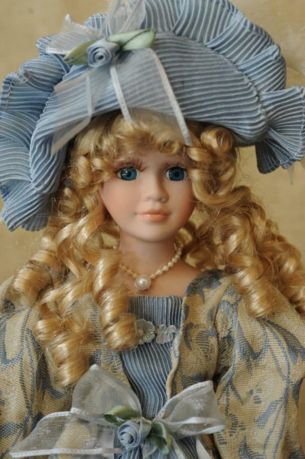 Vendita bambole in ceramica - Bambola francoise - Bambole da collezione - Bambole in porcellana
